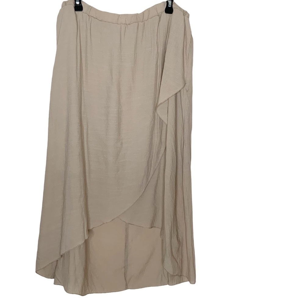 NY Collection maxi skirt with elastic waistband. Size 1X